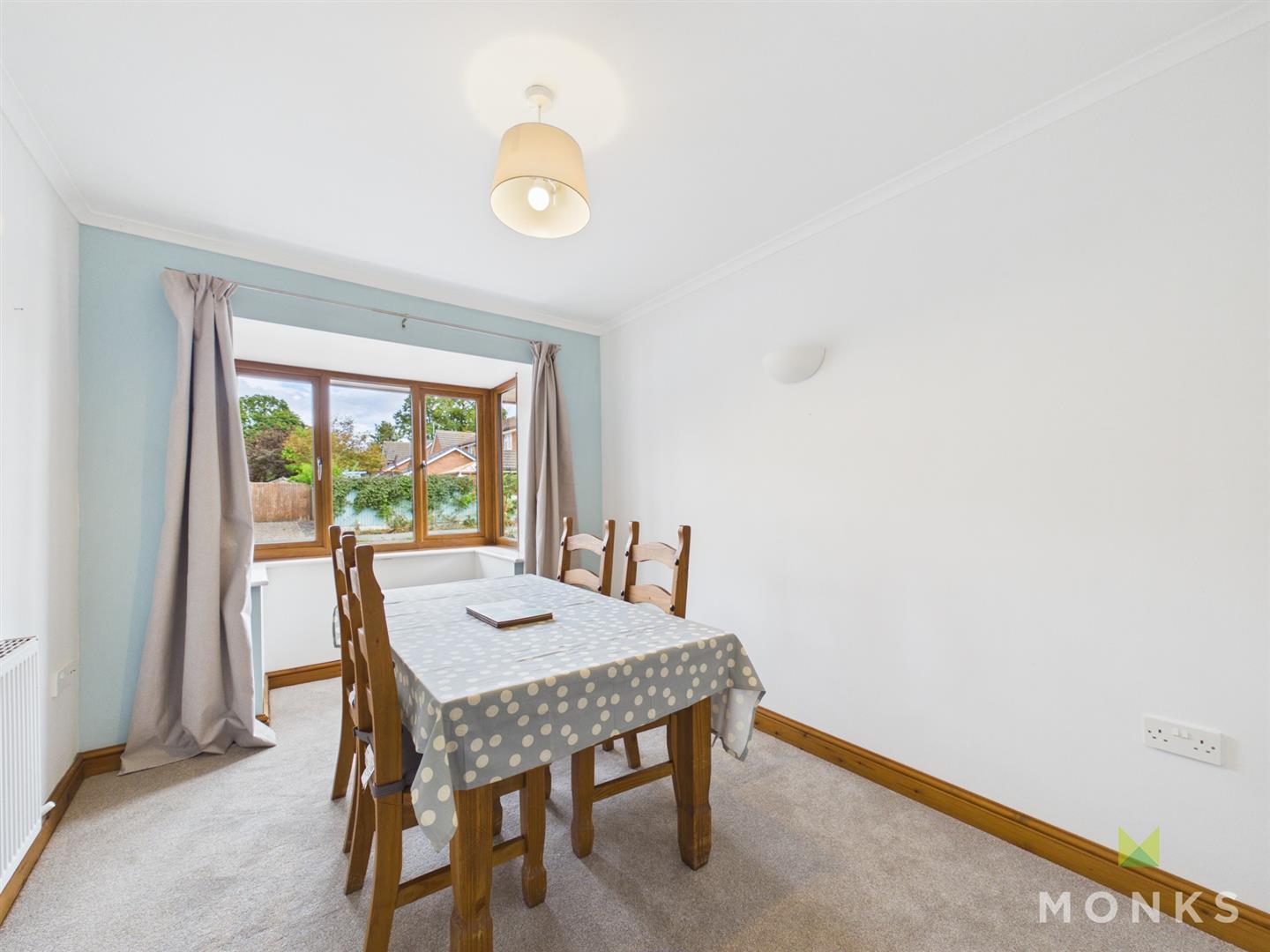 24 Plas Ffynnon Way, Oswestry, SY11 2TZ For Sale